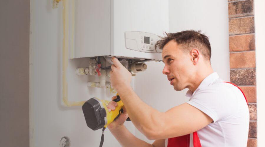 Expert burst pipe repair services in Manito, IL